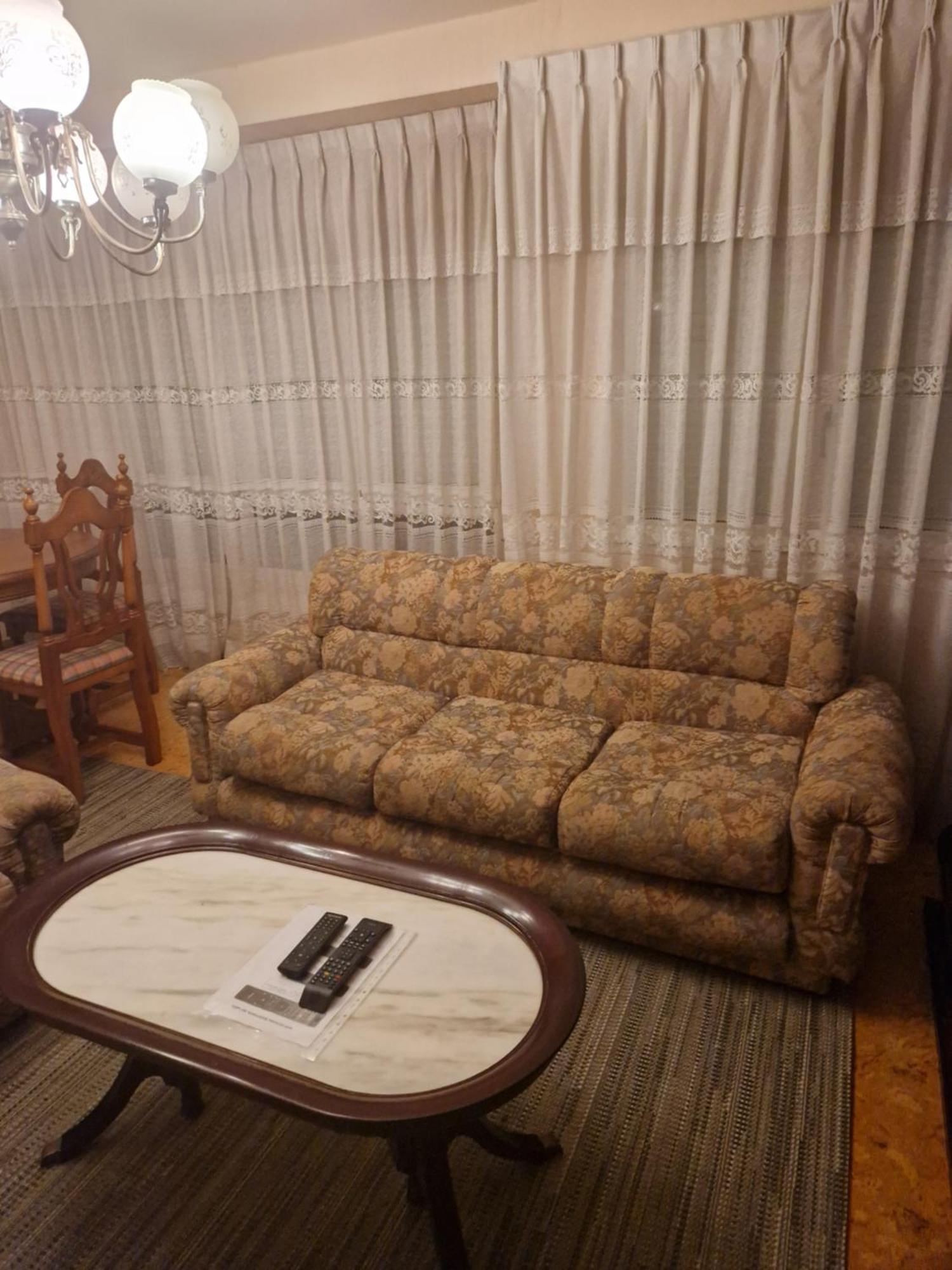 Apartamento Muy Amplio, Con Wifi Y A 12 Minutos Del Centro Хіхон Екстер'єр фото