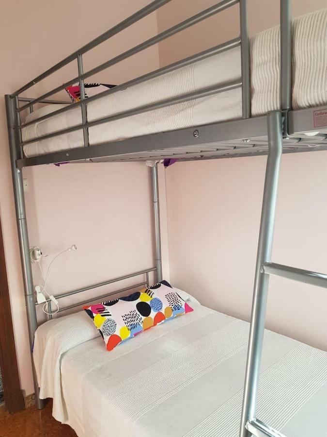 Apartamento Muy Amplio, Con Wifi Y A 12 Minutos Del Centro Хіхон Екстер'єр фото